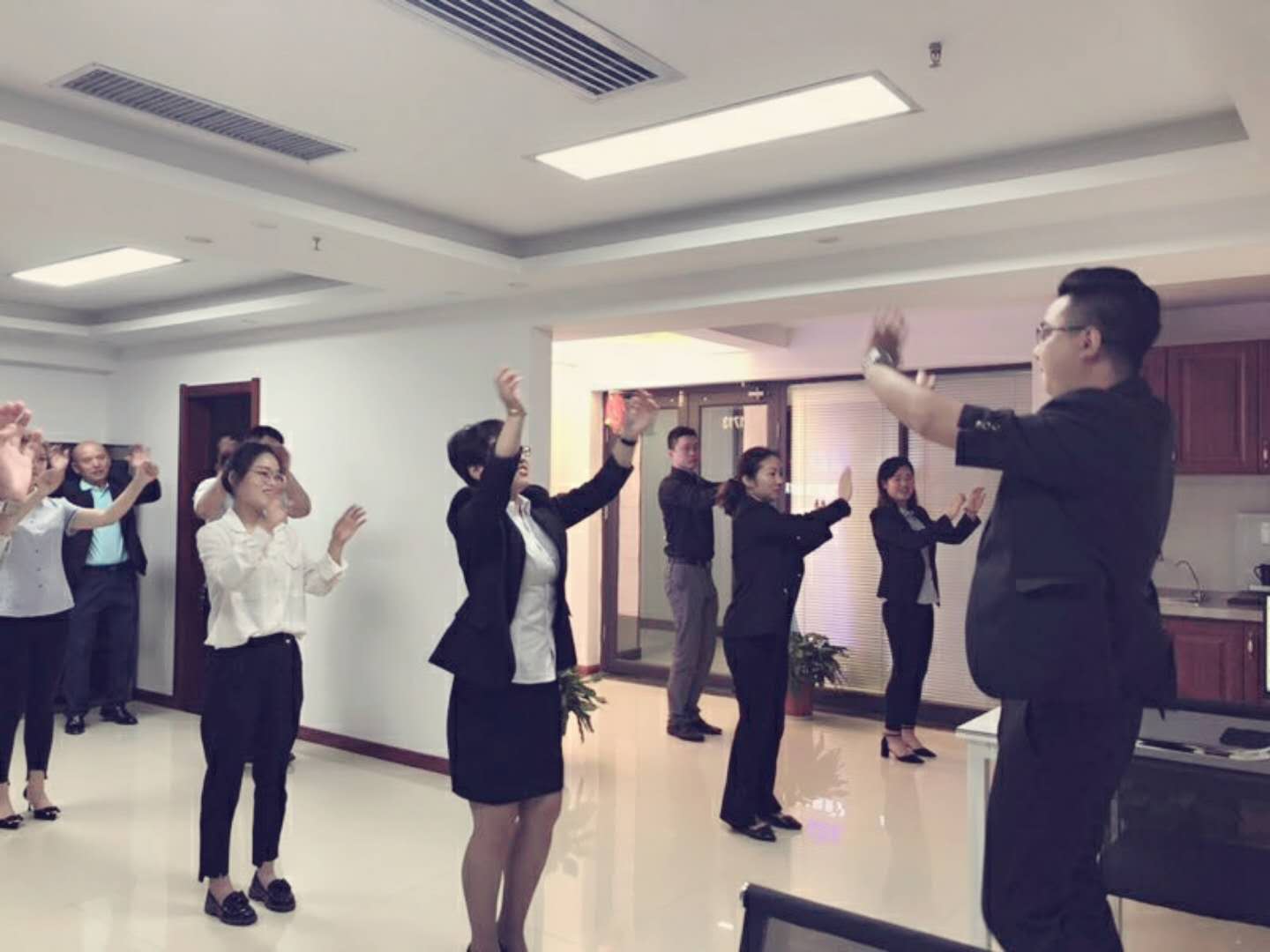 微信图片_20180530174338.jpg